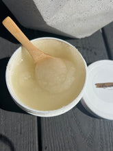 Load image into Gallery viewer, Lemongrass Mint & Bergamot Sugar Scrub