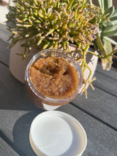 Load image into Gallery viewer, Brown Sugar Mint Deep Cleansing Scalp Scrub
